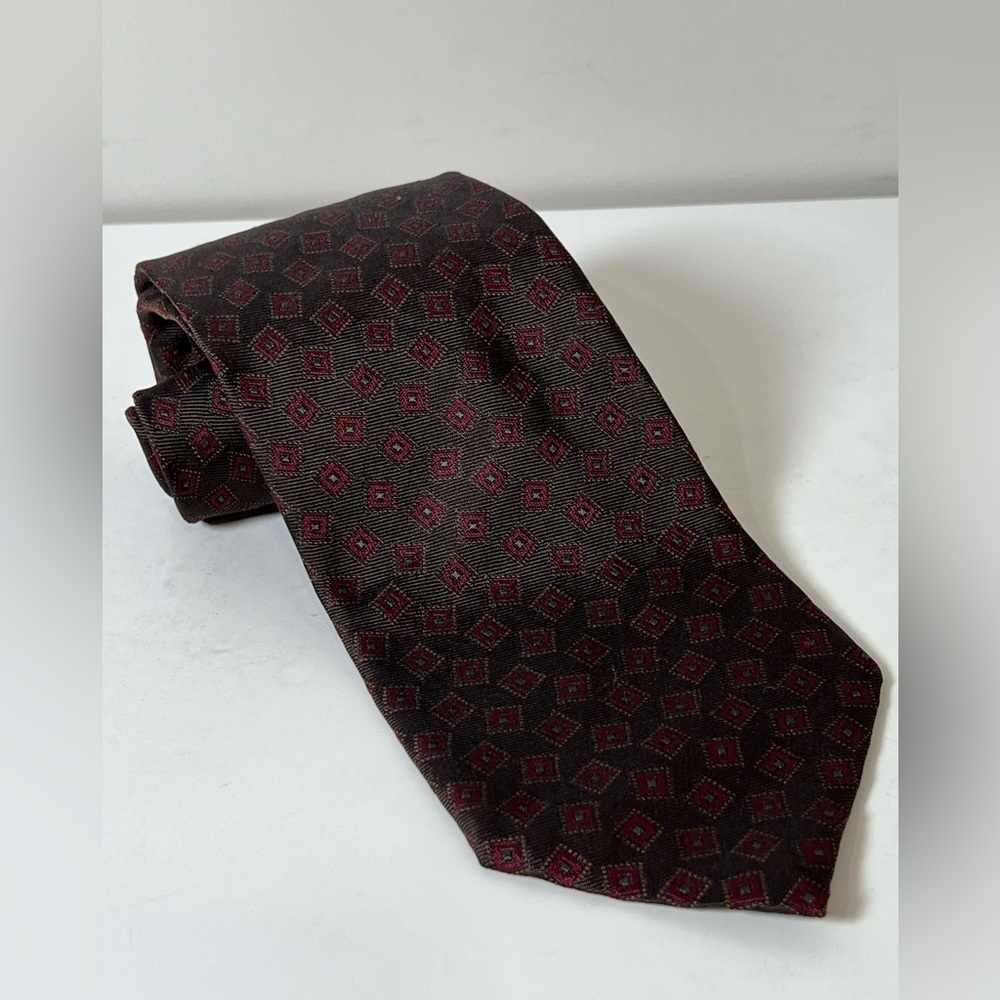 Polo Ralph Lauren Hand Finished 100% Silk Vintage Elegant Geometric Tie